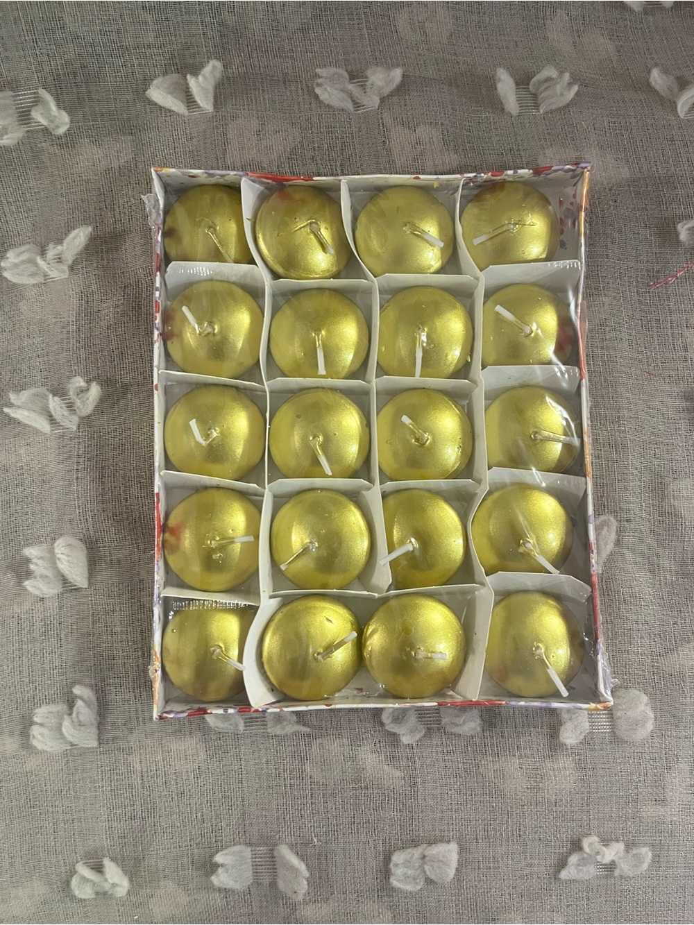 20 Gold Floating Tea Lights - Party Candle Set